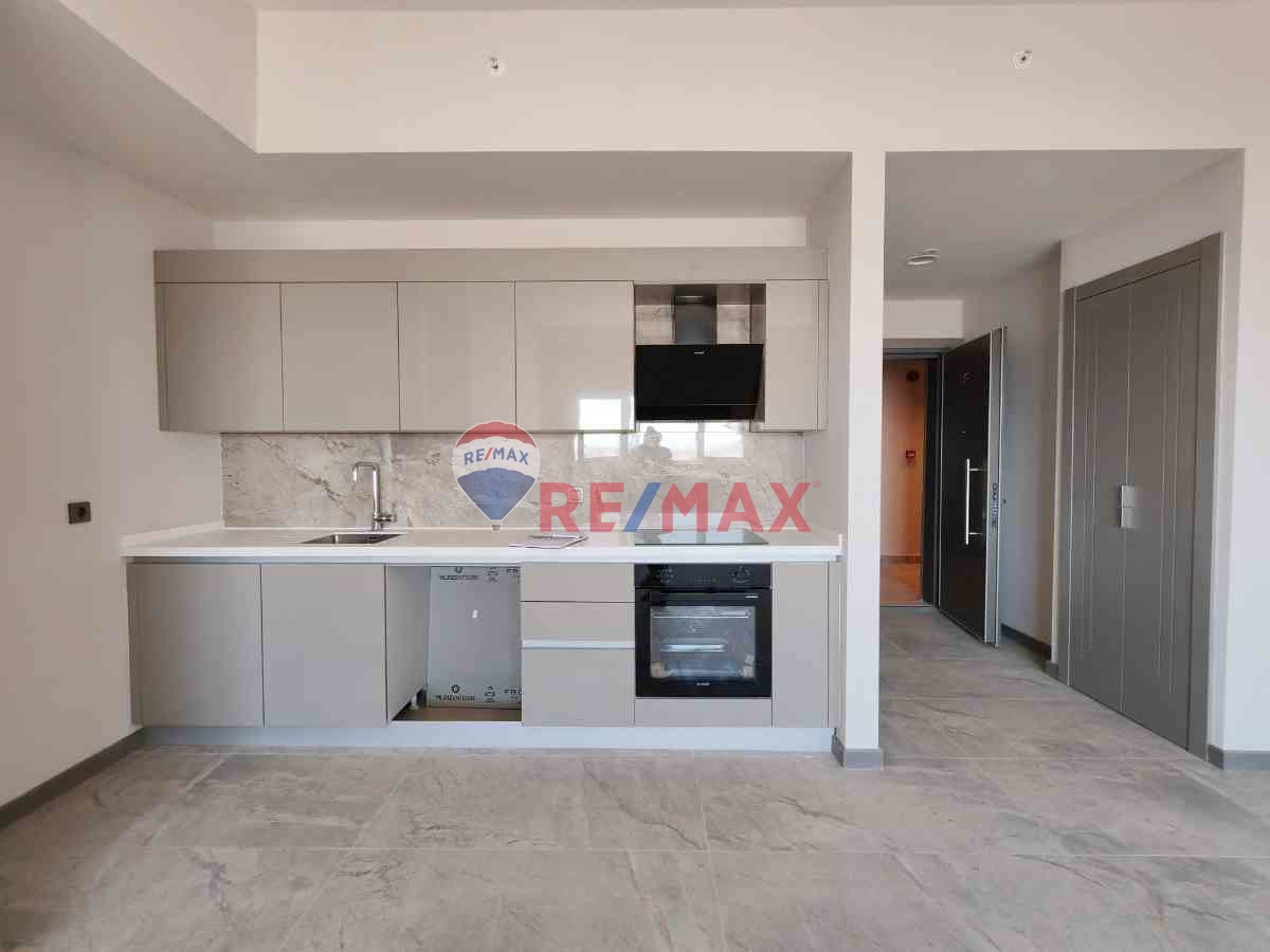 REMAX MODEL'DEN SINPAŞ AQUA CITY F2 KULEDE 1+1 SATILIK DAIRE