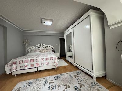 100. YIL BULVARINA CEPHE / SATILIK 3+1 DAİRE