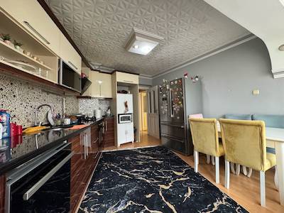 100. YIL BULVARINA CEPHE / SATILIK 3+1 DAİRE