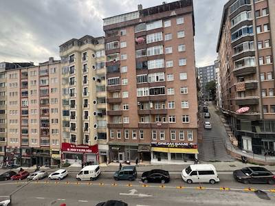 100. YIL BULVARINA CEPHE / SATILIK 3+1 DAİRE