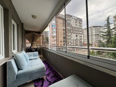 100. YIL BULVARINA CEPHE / SATILIK 3+1 DAİRE