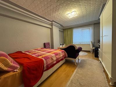 100. YIL BULVARINA CEPHE / SATILIK 3+1 DAİRE