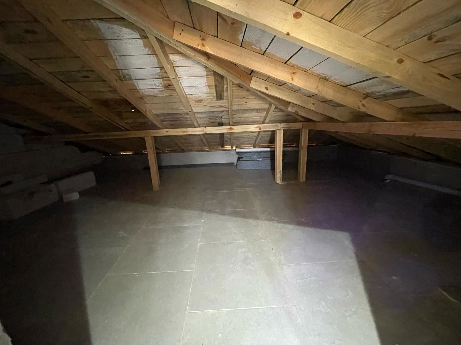 YENİCE'DE,PANOROMİK DENİZ MANZARALI,4+1 SATILIK 4 KATLI VİLLA