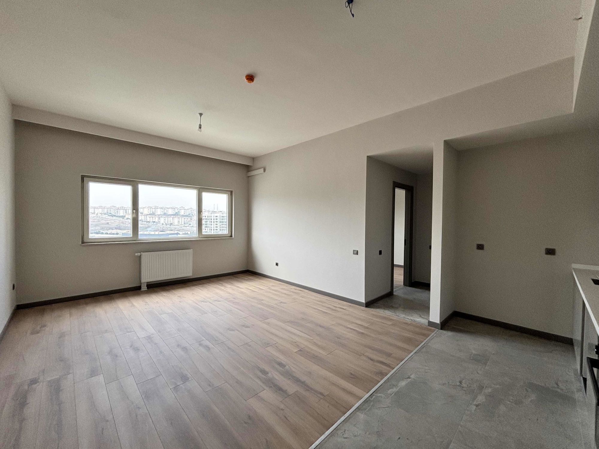 REMAX MODEL DEN SINPAŞ AQUA CITY F2 KULEDE 1+1 SATILIK DAIRE