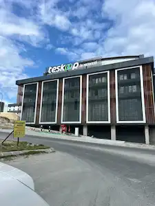 DELIKLIKAYA İŞ MERKEZIN'DE RESTORANA UYGUN KIRALIK İŞYERI