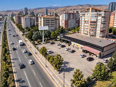 ÇAKIRLAR YUVA YOLU ÜZERİNDE SATILIK DÜKKAN