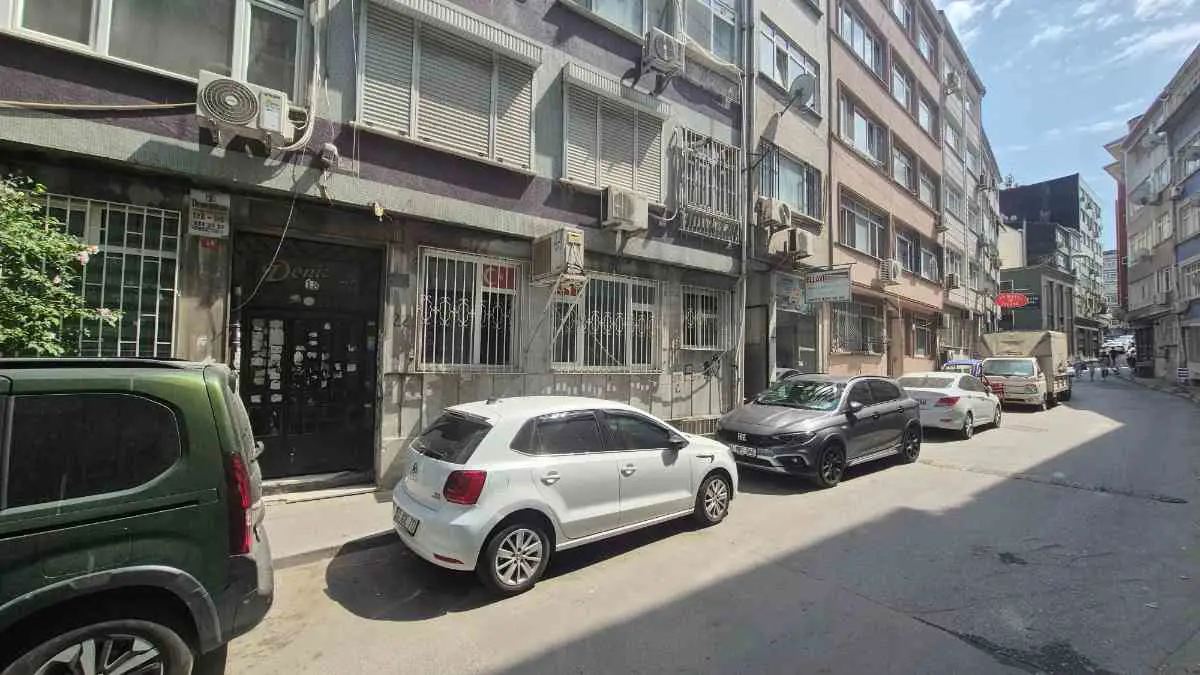 RE/MAX'TAN VATAN CADDESİNİN DİBİNDE SATILIK 2+1 DAİRE