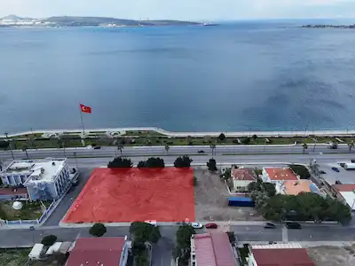 ALİAĞA’DA STRATEJİK KONUMDA OTEL & KURUMSAL KONAKLAMA YATIRIMINA UYGUN ARSA