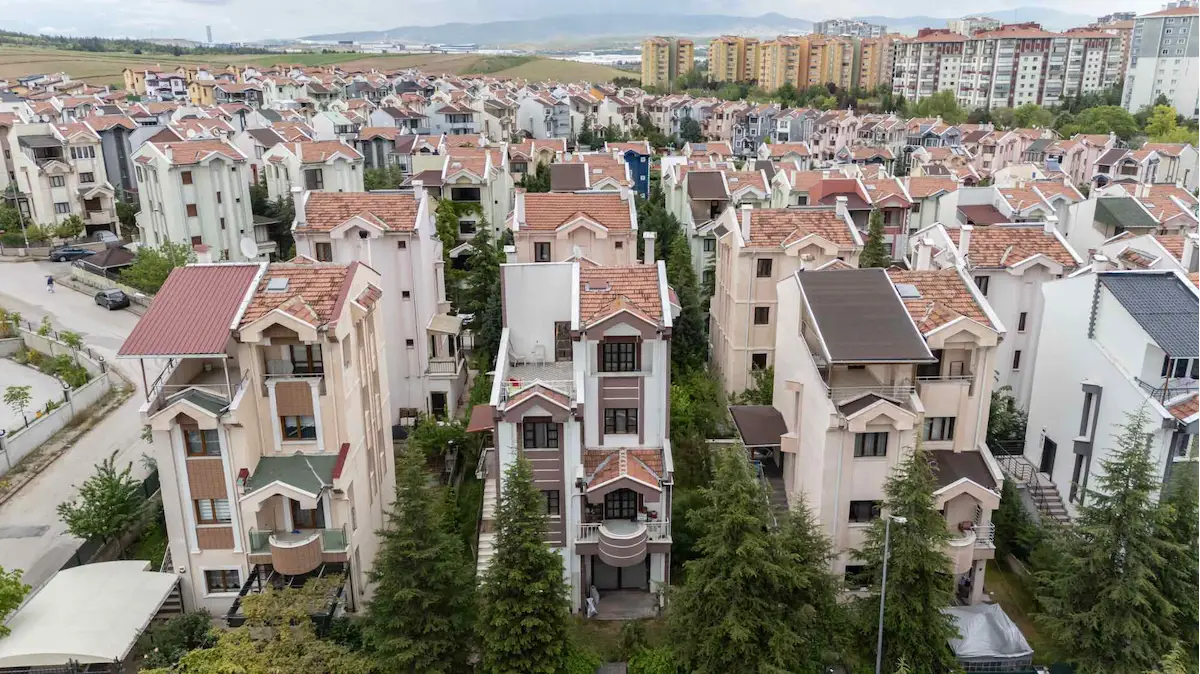 ERYAMAN ATA MAH SITE IÇINDE 5+2 BAĞIMSIZ SATILIK VILLA 