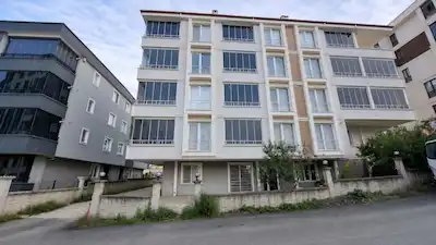 REMAX UĞUR KIRSEVEN'DEN BALAÇTA SATILIK 1+1 DAIRE