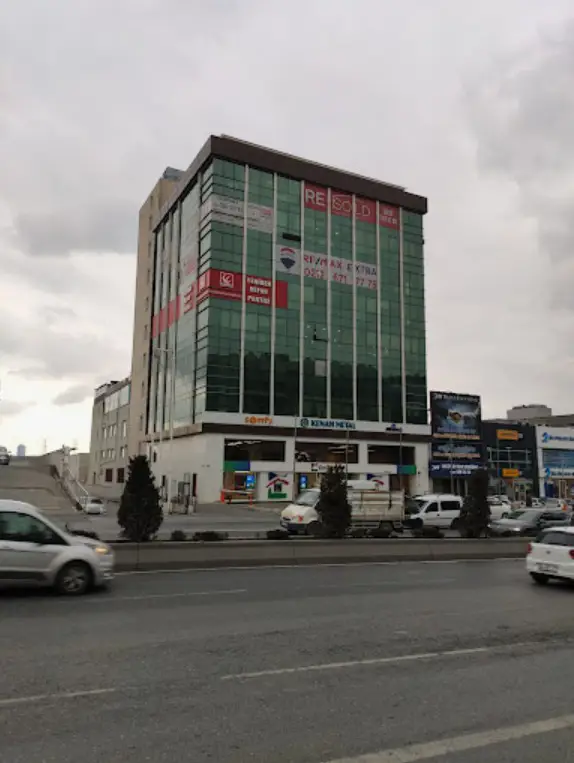 IOSB ATATÜRK BULVARINDA ŞIK MOBILYALARI ILE DEVREN KIRALIK OFIS