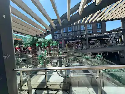 METROPARK AVM'DE MÜKEMMEL KONUMDA YİYECEK İÇECEK İŞLETMESİ