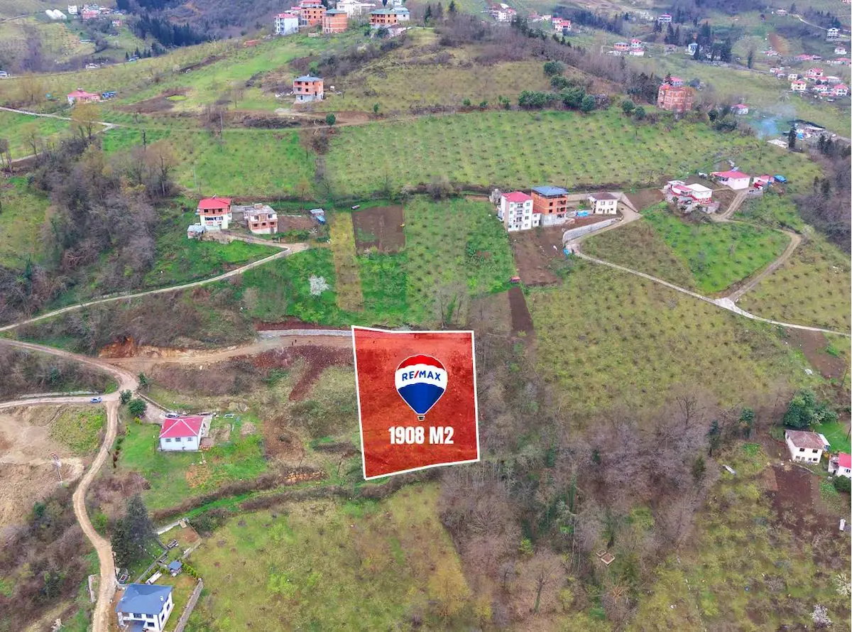 RE/MAX MEYDAN'DAN SATILIK ARSA...