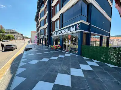 REMAX KEY'DEN SATILIK HAZIR KIRACILI MAĞAZA