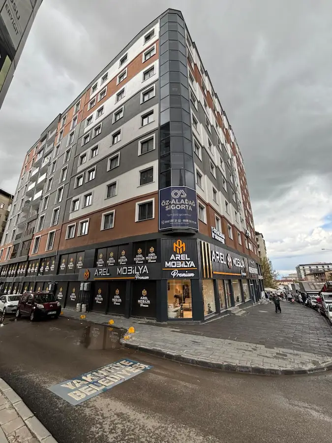 REMAX ARTIS'DEN SARAYBOSNA CAD. SATILIK 3+1 DAIRE
