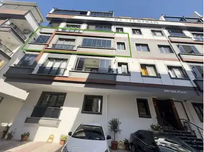 ÇEKMEKÖY’DE SIFIR 2+1 | GÜNEY CEPHE | YERDEN ISITMALI | 2 BANYO | BALKONLU