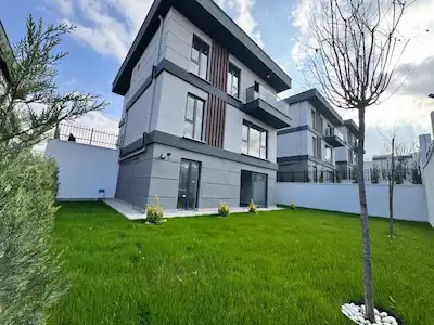 BAĞLICA'DA SATILIK VİLLA ULTRA LÜKS SIFIR MÜSTAKİL ASANSÖRLÜ 5+2