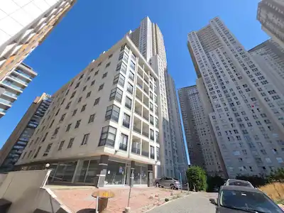 ESENYURT MERKEZİ KONUMDA 357 M2 DÜZ GİRİŞ DÜKKAN