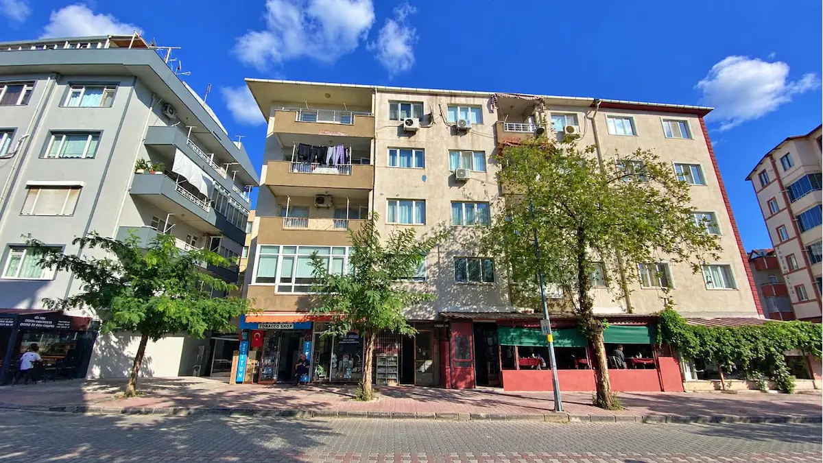 BARBAROS MAHALLESI YENI KORDON CIVARI SATILIK 3+1 DAIRE