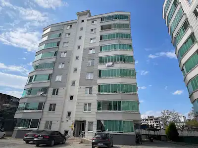 İLKADIM DEREBAHÇE’DE ŞEHIR HASTANESI KARŞISINDA 3+1 KIRALIK DAIRE