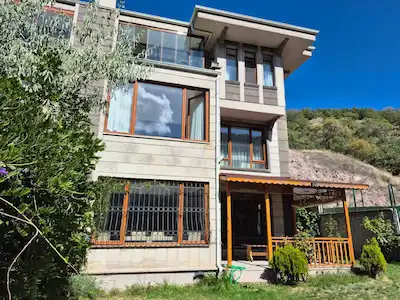 KIZILCAHAMAM ELİZ OTEL YANI ORMAN MANZARALI SATILIK VİLLA
