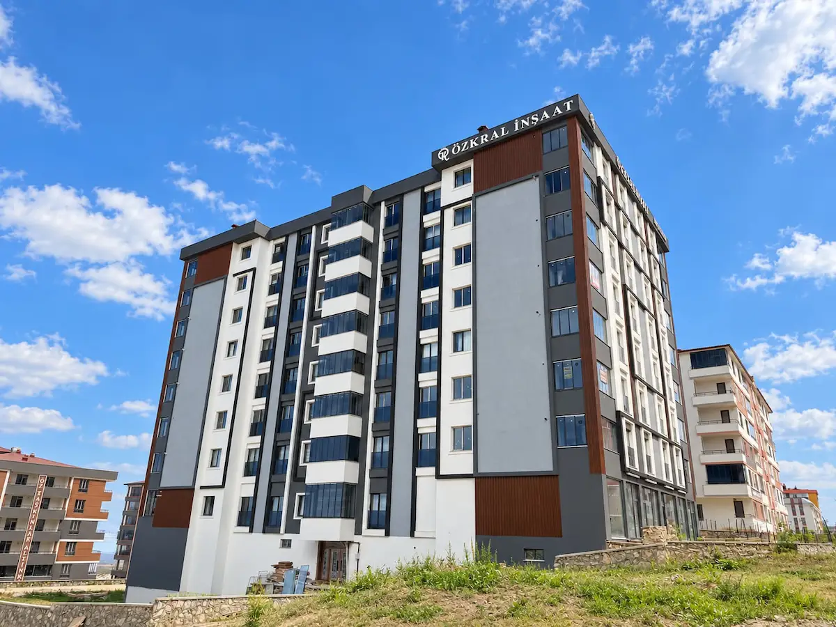 REMAX İLKE'DEN HİLALKENT'TE 3+1 KİRALIK DAİRE