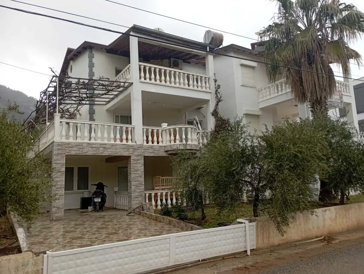TİSAN 75 EVLER ÖN SIRADA, KAPANMAZ DENIZ MANZARALI VİLLA