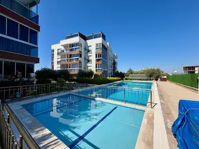 DAVUTLAR ZEYTİN DALI SİTESİNDE 4+1 ÇATI DUBLEKS DAİRE