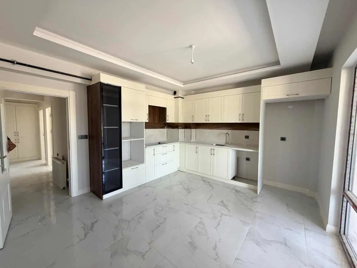 REMAX DOĞU PROTOKOL YOLUNDA GELİŞEN LOKASYONDA SATILIK SIFIR 2+1