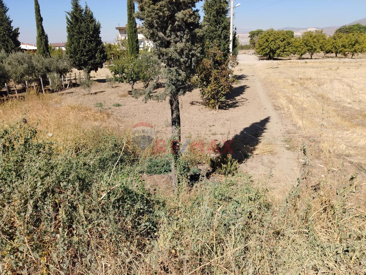 Remax Model Denizli'den Kaklık'ta Anayola Cepheli Arsa