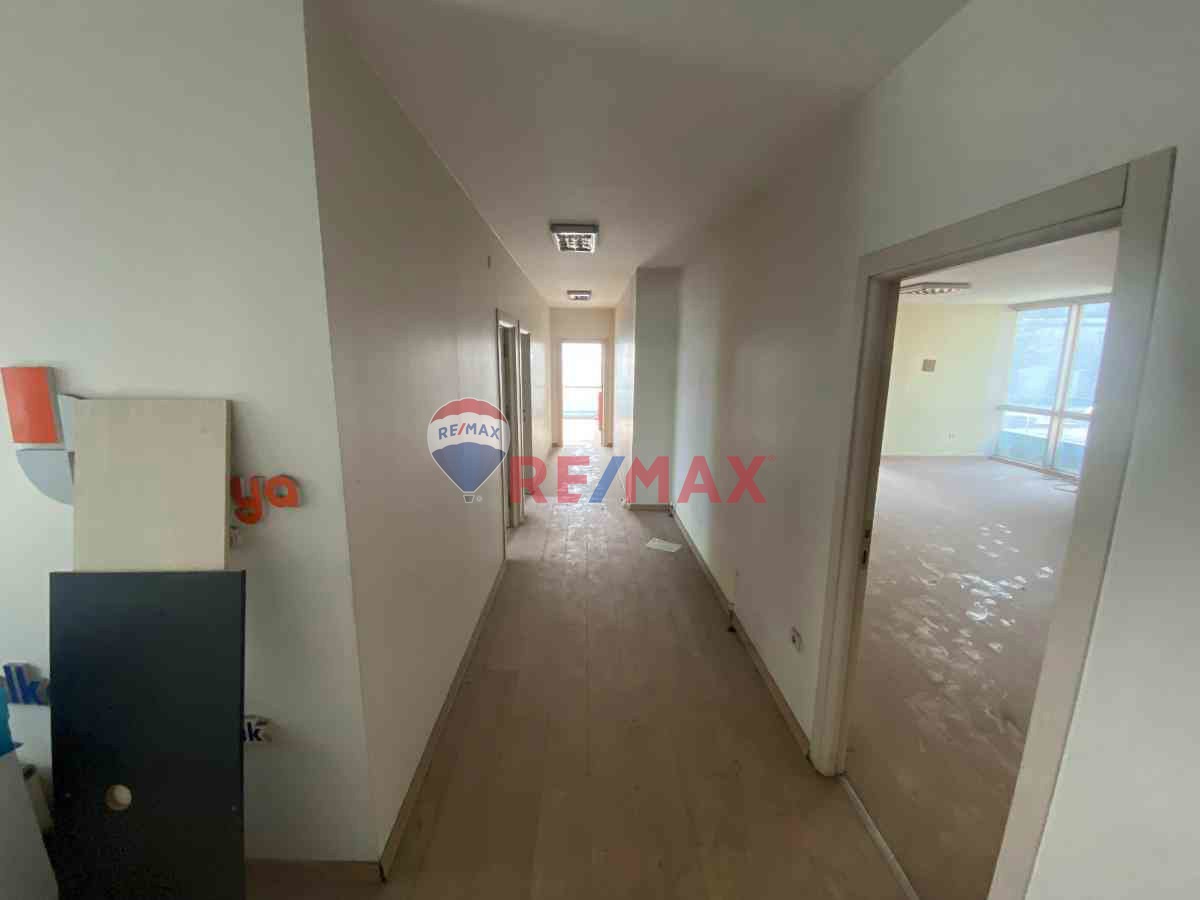 KIRAÇ'TA 2OO METREKARE OFIS