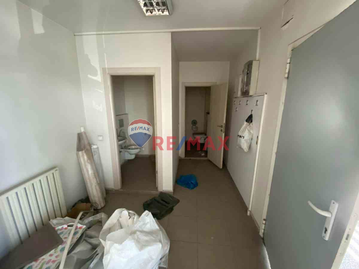 KIRAÇ'TA 2OO METREKARE OFIS