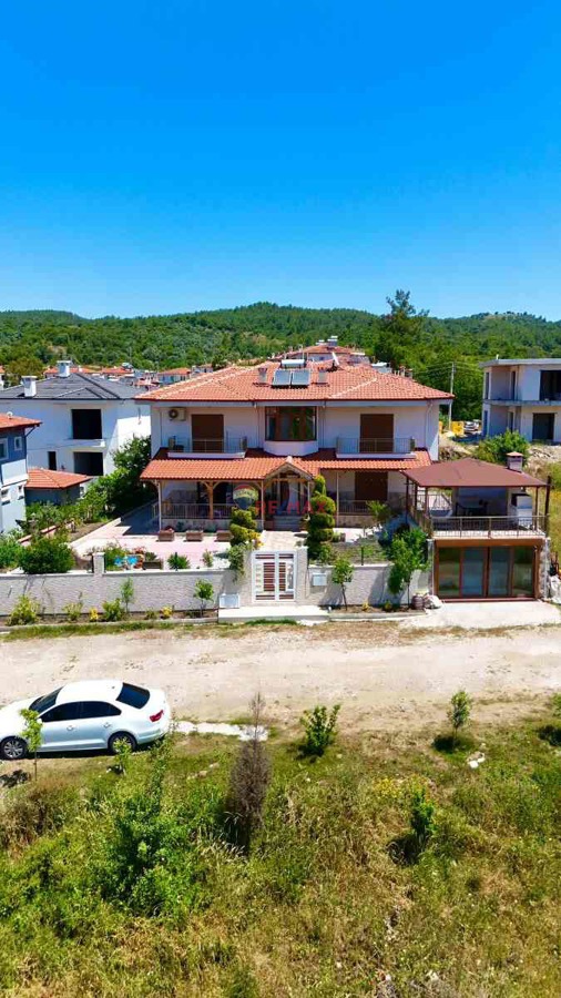 AKYAKA'YA 10 DAKİKA ESENTEPE'DE SATILIK 6+1 MÜSTAKİL VİLLA