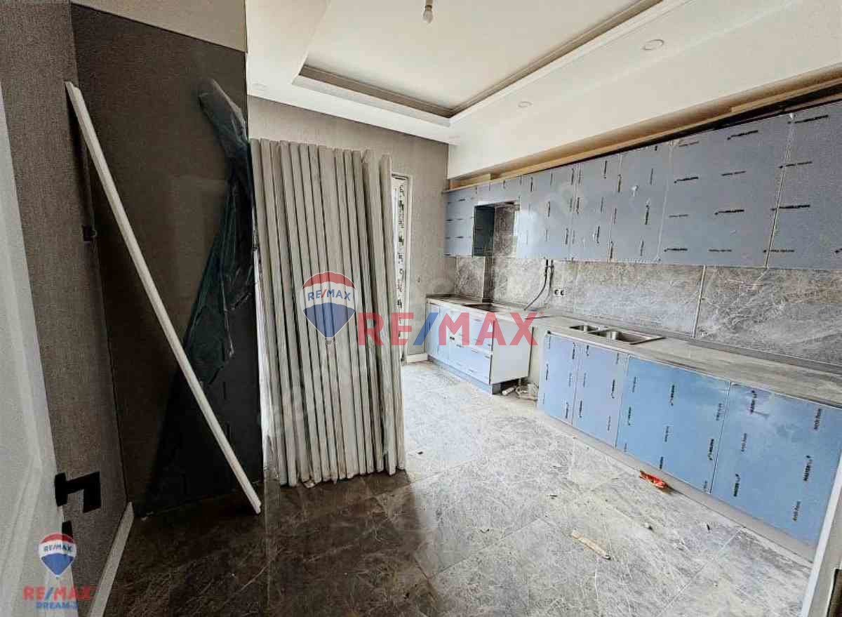 REMAX'DEN HÜRSOY NEFES KARTEPE PROJESİNDE SATILIK 3+1 DAİRE