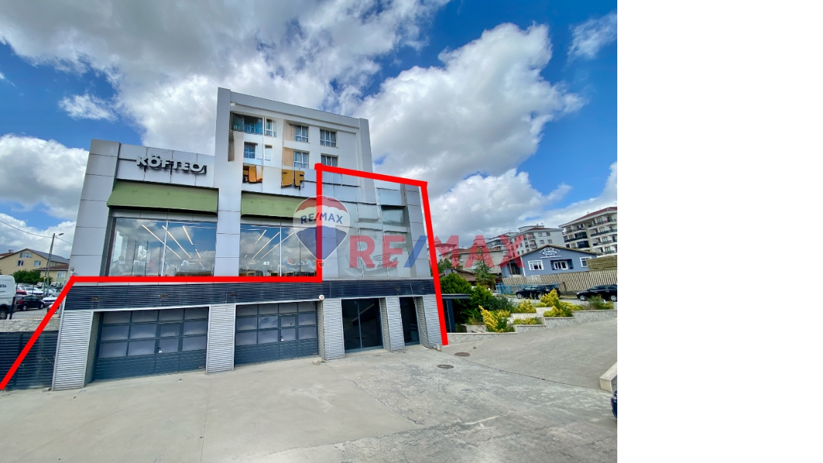 ÇEKMEKÖY ŞİLE YOLU ÜZERİNDE 3.500 M2 ALANLI KIRALIK DEPO & IMALATHANE, ÜRETIM BINASI VE OFIS BINASI