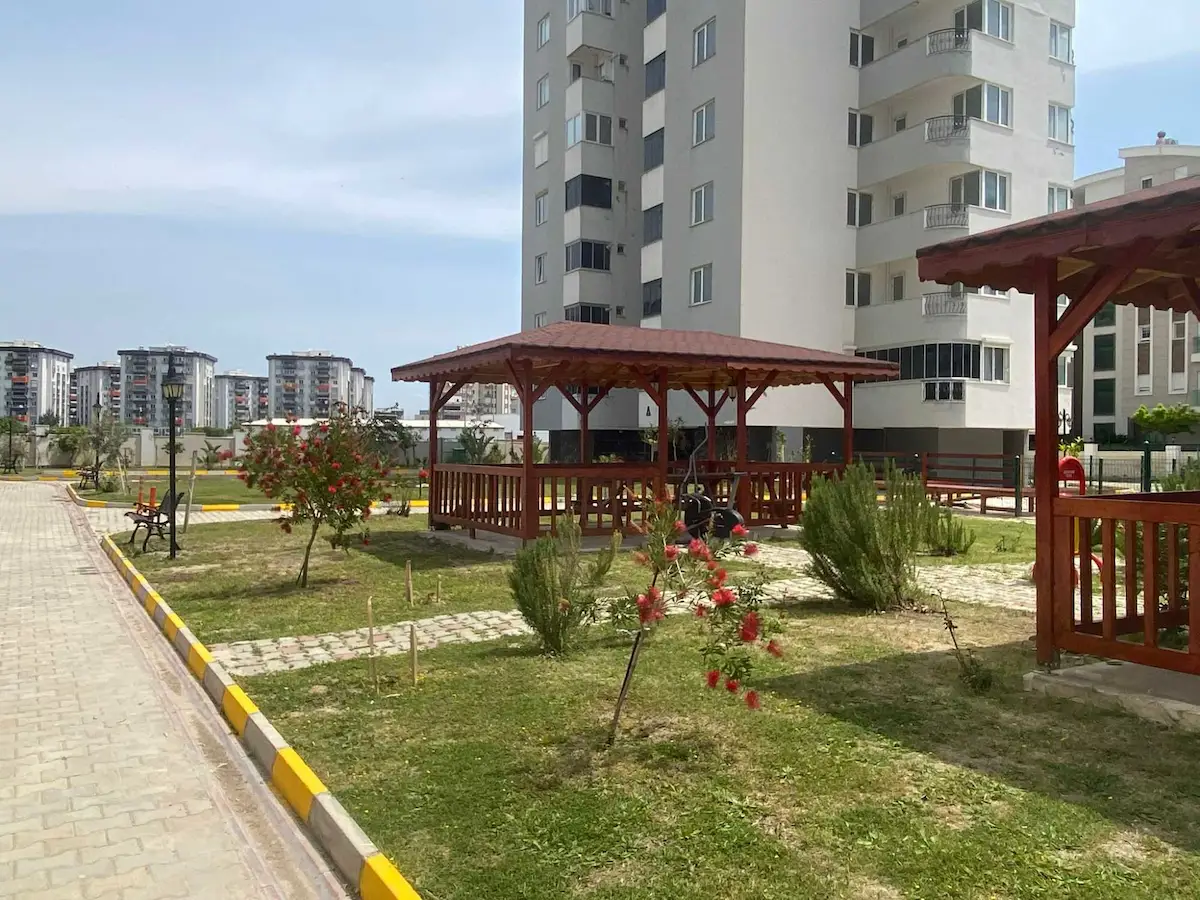 SARISU'DA SİTE İÇERİSİNDE ARAKAT SATILIK 3+1 LÜKS DAİRE