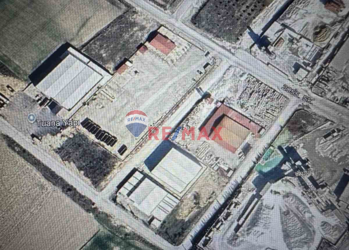 REMAX MODEL DENIZLI'DEN BOZDURUN' DA 8952M2 SANAYI ARSASI