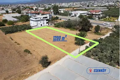 FETHİYE ESENKÖY'DE BULVAR ÜZERI SATILIK TARLA - STRATEJIK KONUM