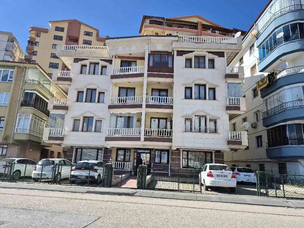 KEÇİÖREN BAŞTUĞ CADDE ÜSTÜ MANZARALI SATILIK 3+1 DAİRE