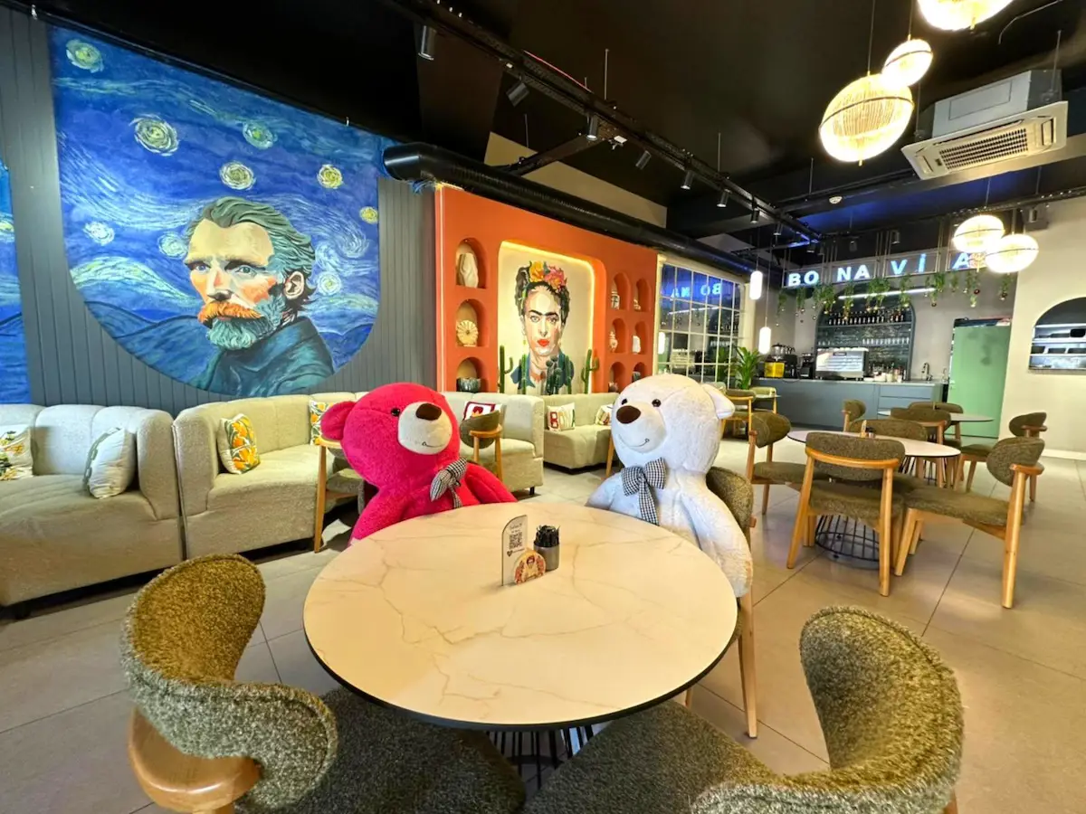 BAHÇEŞEHİR'DE MÜŞTERİ PORTFÖTLÜ DEVREN KİRALIK KAFE VE MARKASI