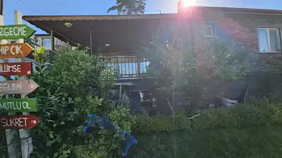 RE/MAX ŞEHİR'DEN ÇINARCIK ŞENKÖY'DE MÜSTAKİL EV