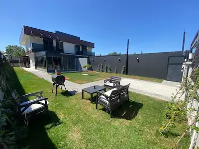 ÖMER İNAN REMAX HÜR GÖL MAH. 4+1 SATILIK HAVUZLU VİLLA