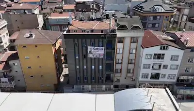 FIRSAT! BAHÇELIEVLER'DE CADDE GÖRÜŞLÜ 660 M² SATILIK KOMPLE BINA