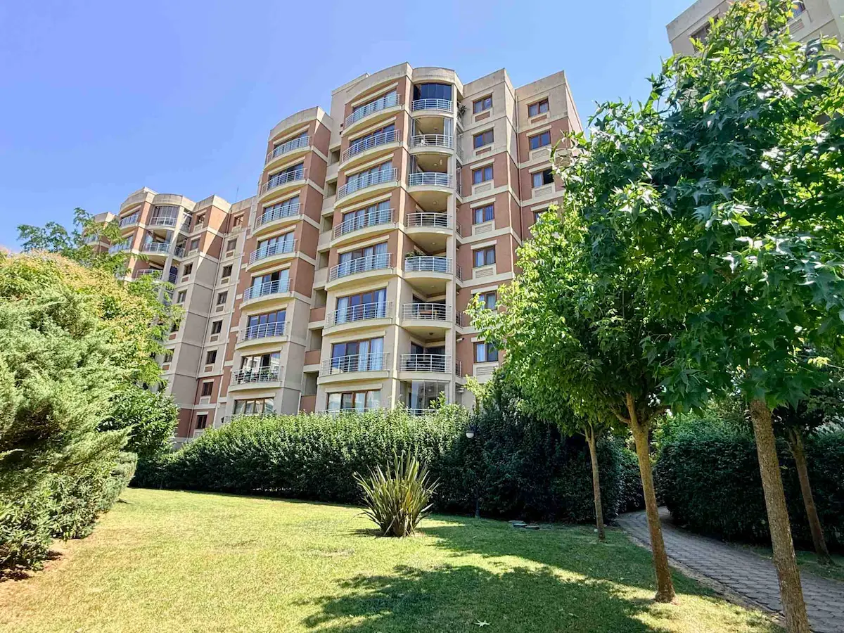 İDEALİST KENT 1.ETAP LEYLA ŞİMŞEK 2,5+1 142M² GENİŞ BAHÇE KATI