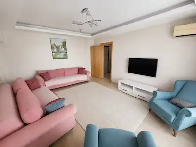 ŞEMIKLER'DE EBEVEYN BANYOLU SATILIK GENIŞ 3+1 