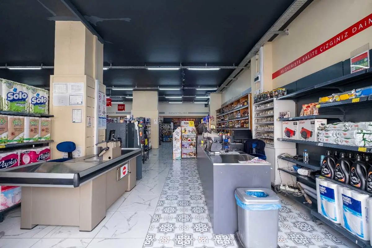 Property image 8