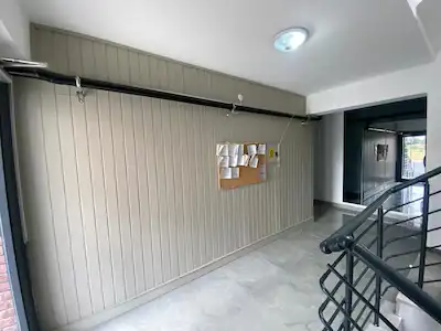 ESENBOĞA MERKEZ MAHALLESİ’NDE HAVALİMANINA YAKIN, EŞYALI 1+1 KİRALIK DAİRE