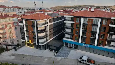 YENİKENT MERKEZDE İŞLEK NOKTADA, SIFIR 90 M² + AÇIK ALANLI KİRALIK DÜKKAN