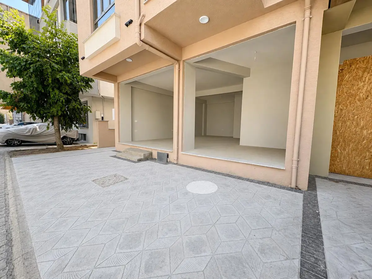 CEVİZLİ'DE HASTANE & ADLİYE YANI | ÖN KULLANIMLI 70M² DÜKKAN