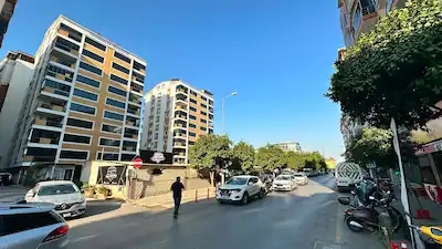 AYDIN İNCİRLİOVA CUMHURİYET MAHALLESİ'NDE YILDIRIM REZİDANSTA 3+1 YERDEN ISITMALI GENİŞ DAİRE